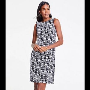 Ann Taylor black and white shift dress